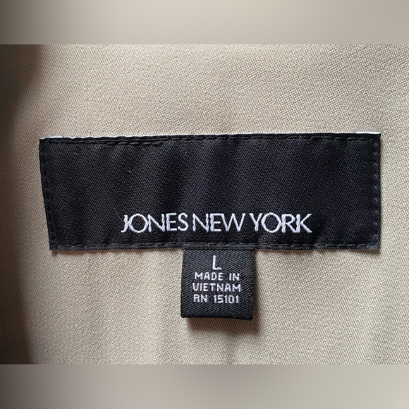 Jones New York Cream Coat, Size US L - Picture 6 of 6